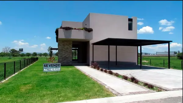 Casa en venta en Polo y Ski Club, El Marqués — foto 2 de 21