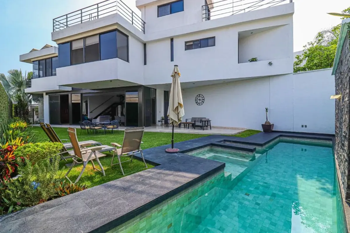Casa en venta en Burgos Bugambilias, Temixco — foto 1 de 10