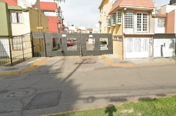Casa en venta en Ex-Hacienda San Felipe 2a. Sección, Coacalco de Berriozábal — foto 2 de 4