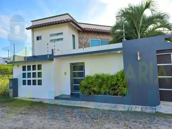 Casa en venta en Jardines de Tuxpan, Tuxpan — foto 2 de 39