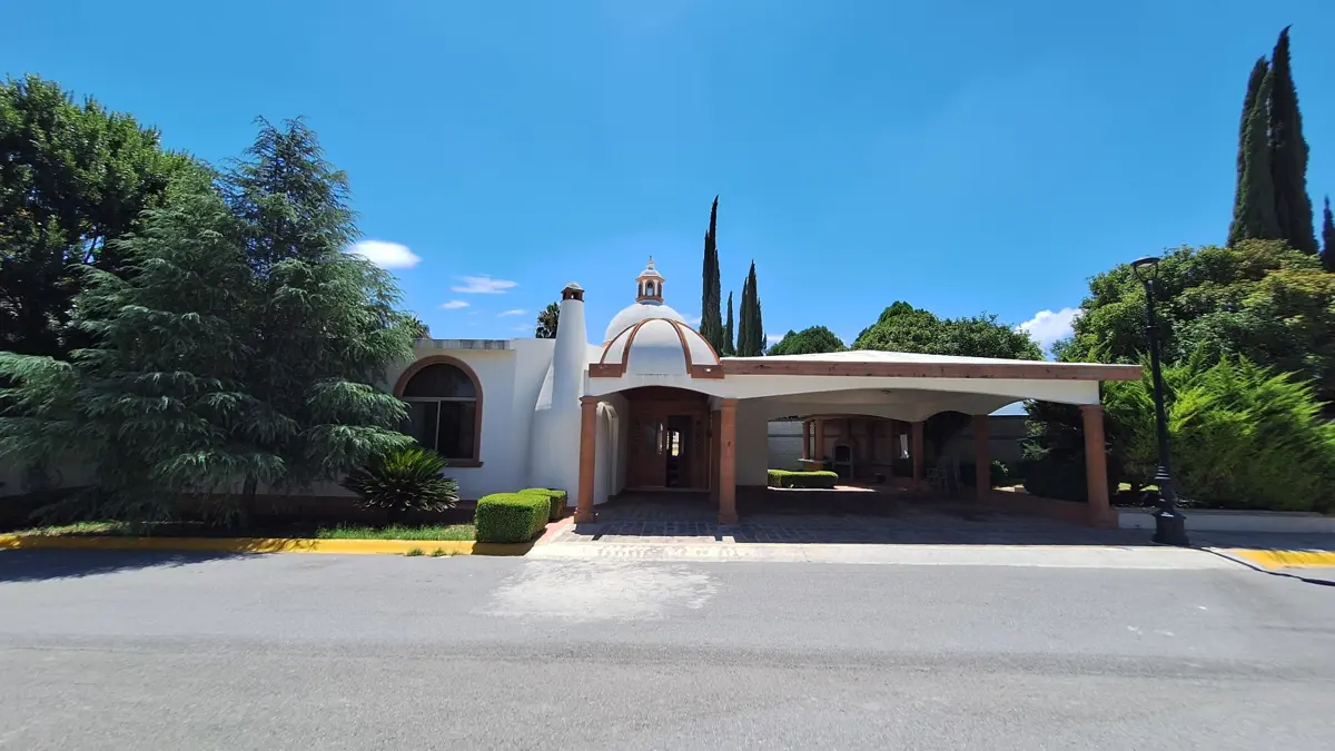 Casa en venta en Villas de San Miguel, Saltillo — foto 1 de 18