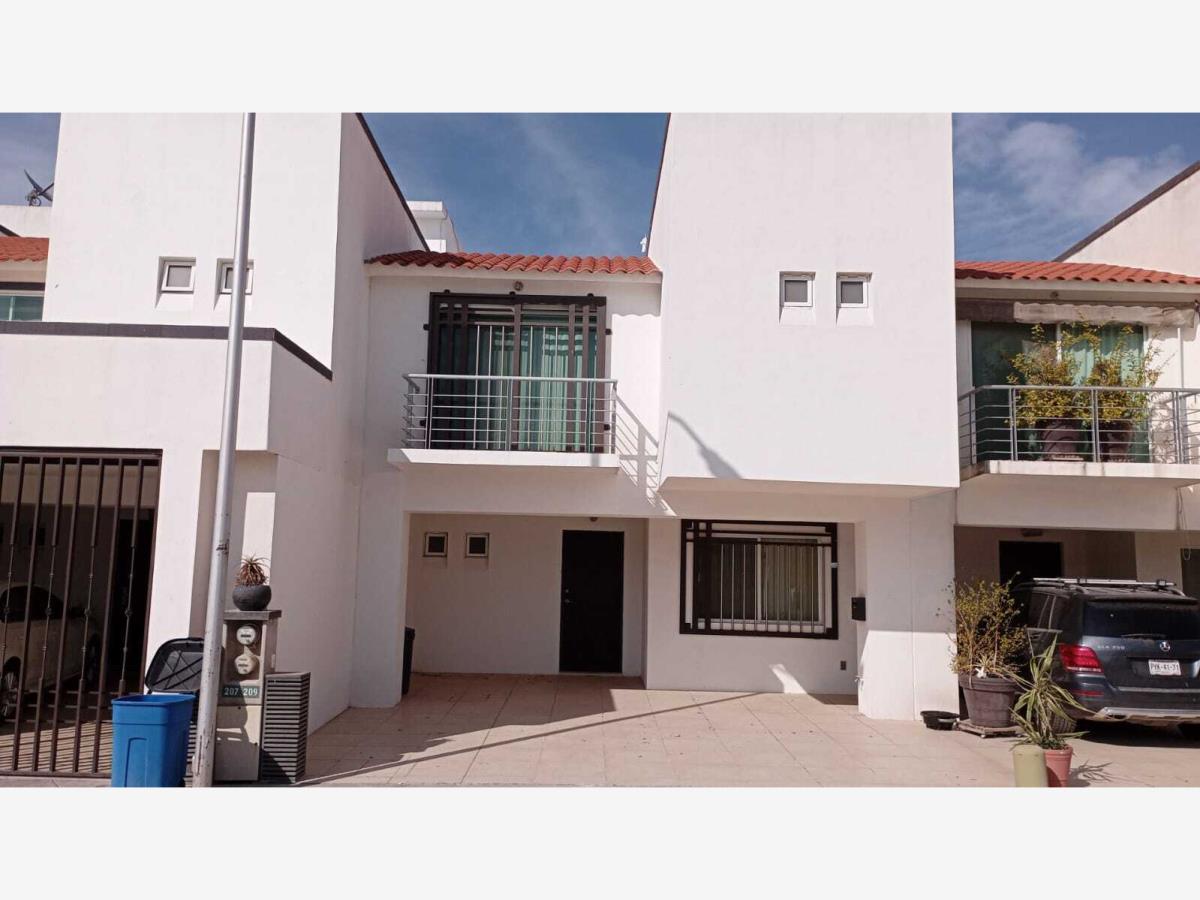 Casa en renta en Los Lagos, San Luis Potosí — foto 1 de 16