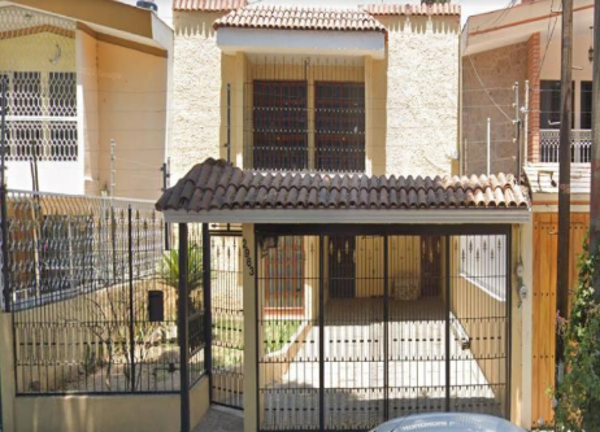 Casa en venta en Bosques de La Victoria, Guadalajara — foto 2 de 8