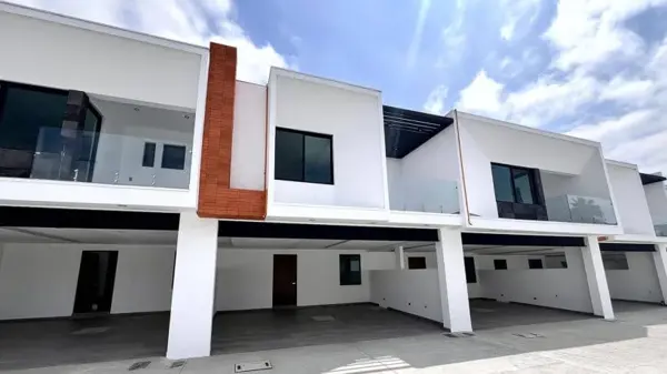 Casa en venta en Las Plazas, Tijuana — foto 2 de 12