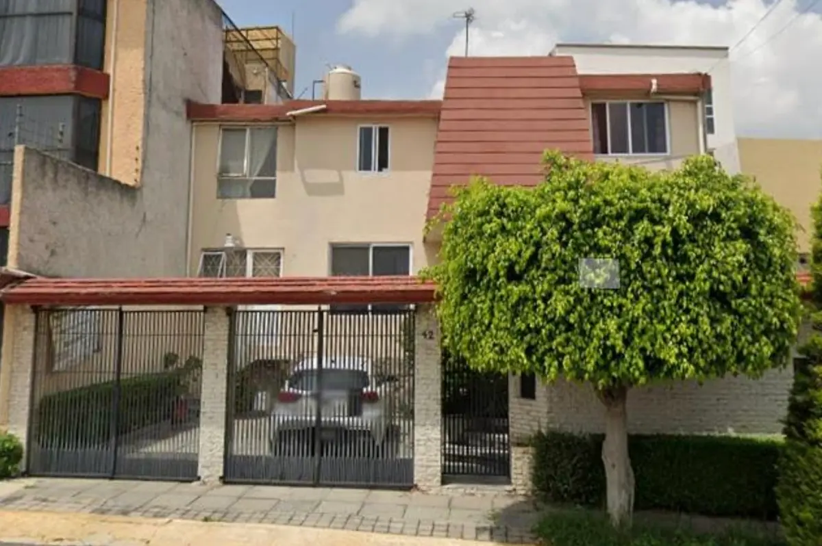 Casa en venta en Santa Cruz Atizapan, Atizapán — foto 1 de 9