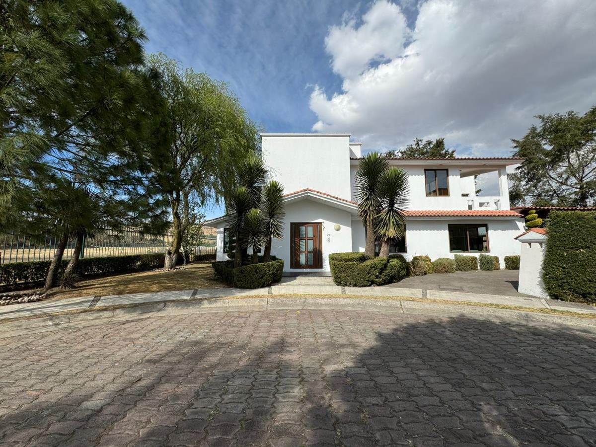 Casa en renta en Zamarrero, Zinacantepec — foto 1 de 65