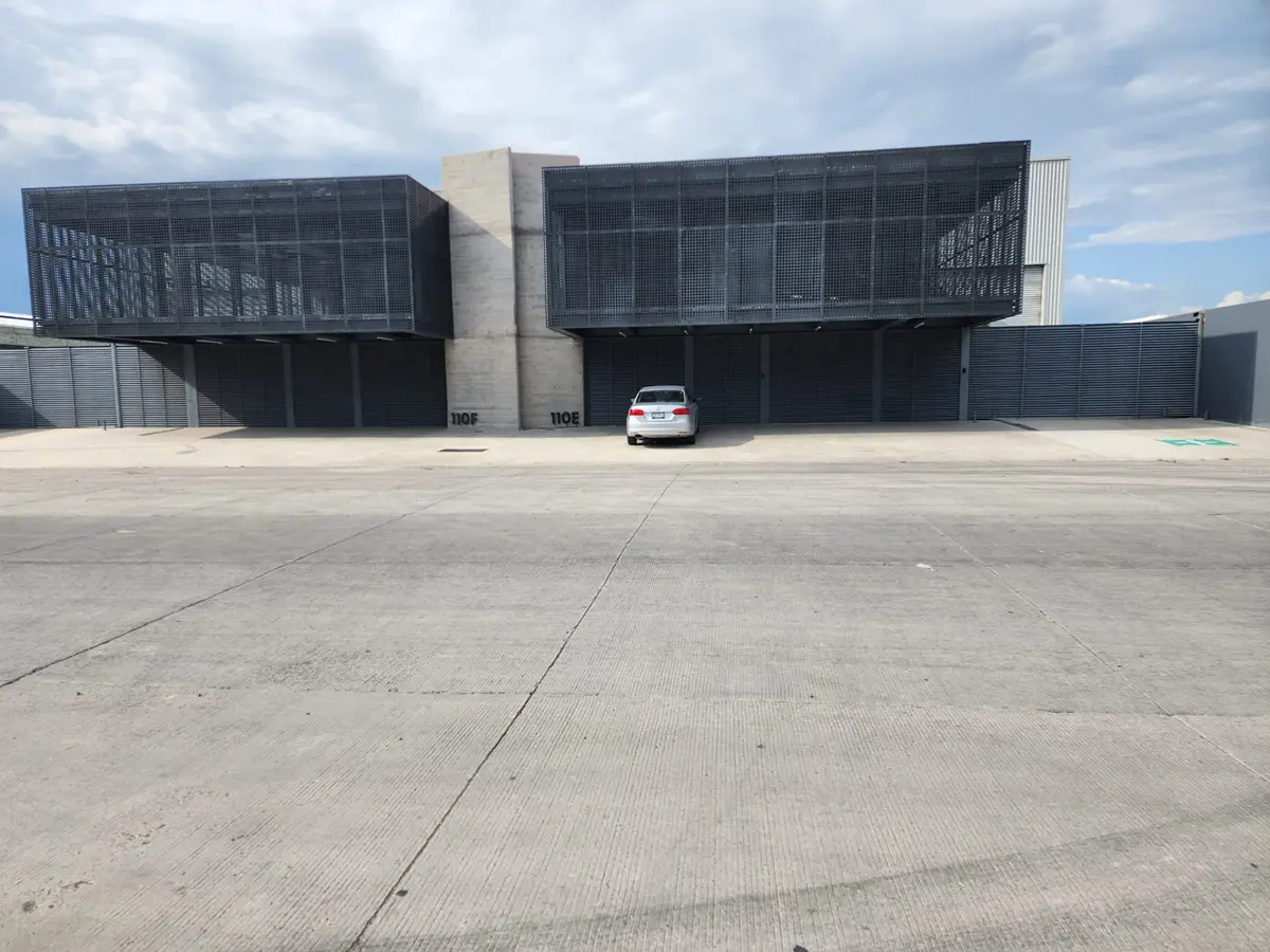 Nave en venta en Parque Industrial Ecológico de León (Piel), León — foto 1 de 13