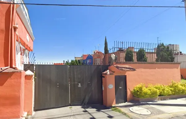 Casa en venta en Claustros de San Miguel, Cuautitlán Izcalli — foto 2 de 13