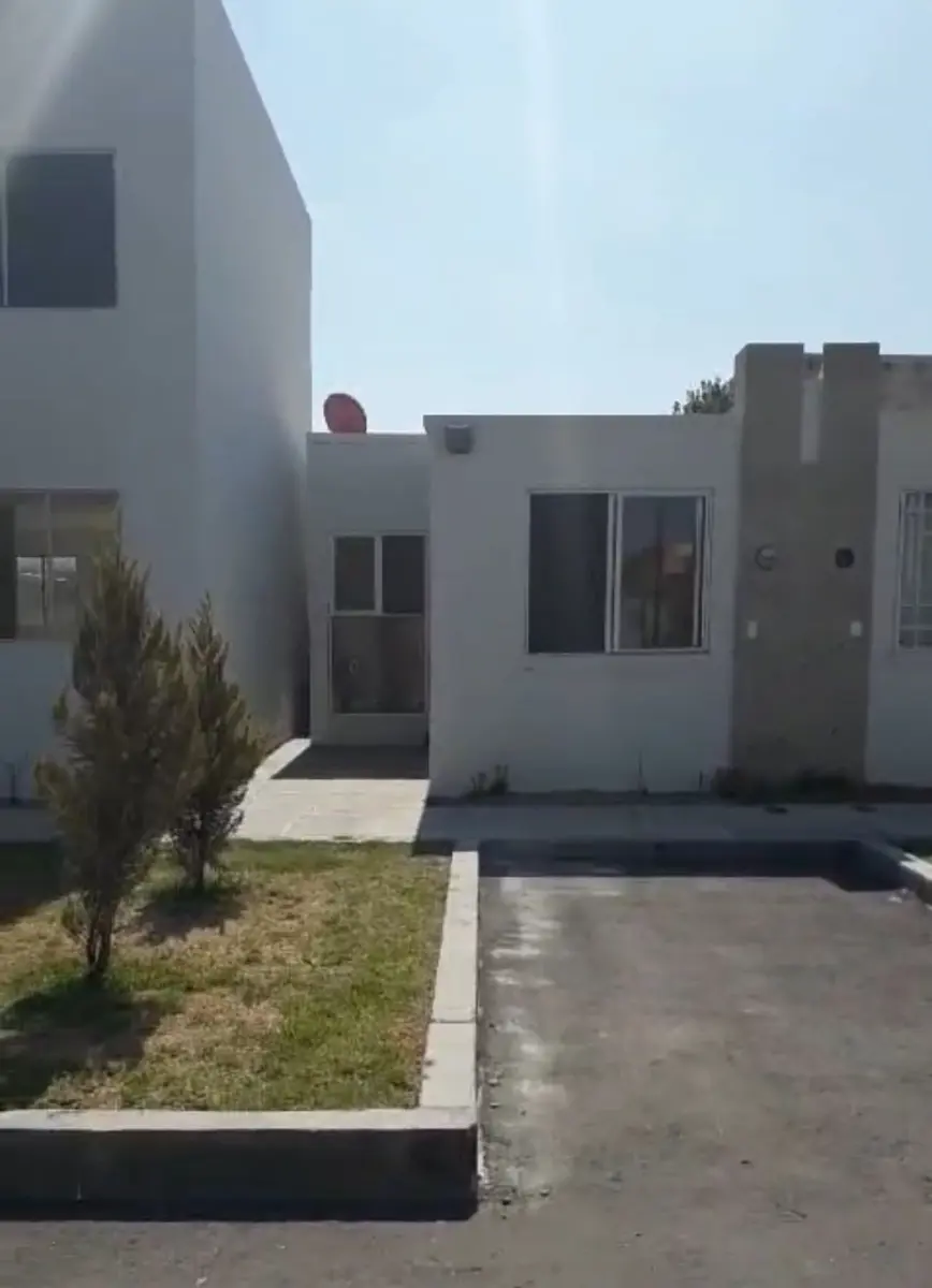 Casa en venta en Los Héroes Querétaro, El Marqués — foto 1 de 7