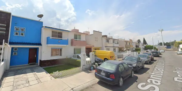 Casa en venta en Santuarios del Cerrito, Corregidora — foto 2 de 11