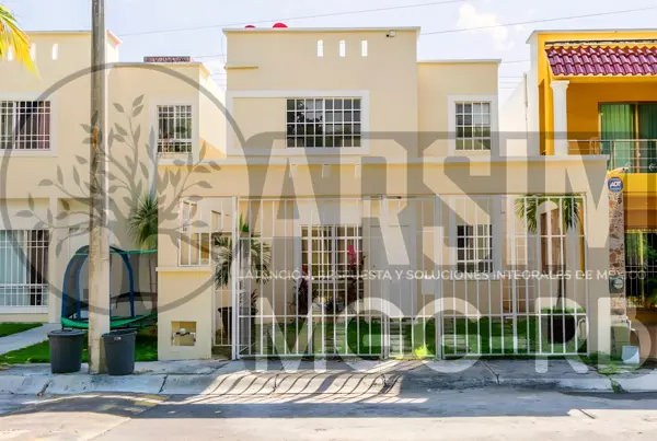 Casa en venta en Residencial Sol del Mayab, Benito Juárez, Quintana Roo Casa en venta en Residencial Sol del Mayab, Benito Juárez, Quintana Roo