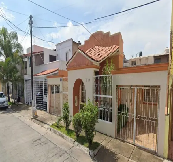 Casa en venta en Jardines del Country, Guadalajara — foto 2 de 8