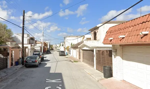 Casa en venta en Las Fuentes Secc Aztlan, Reynosa — foto 2 de 11