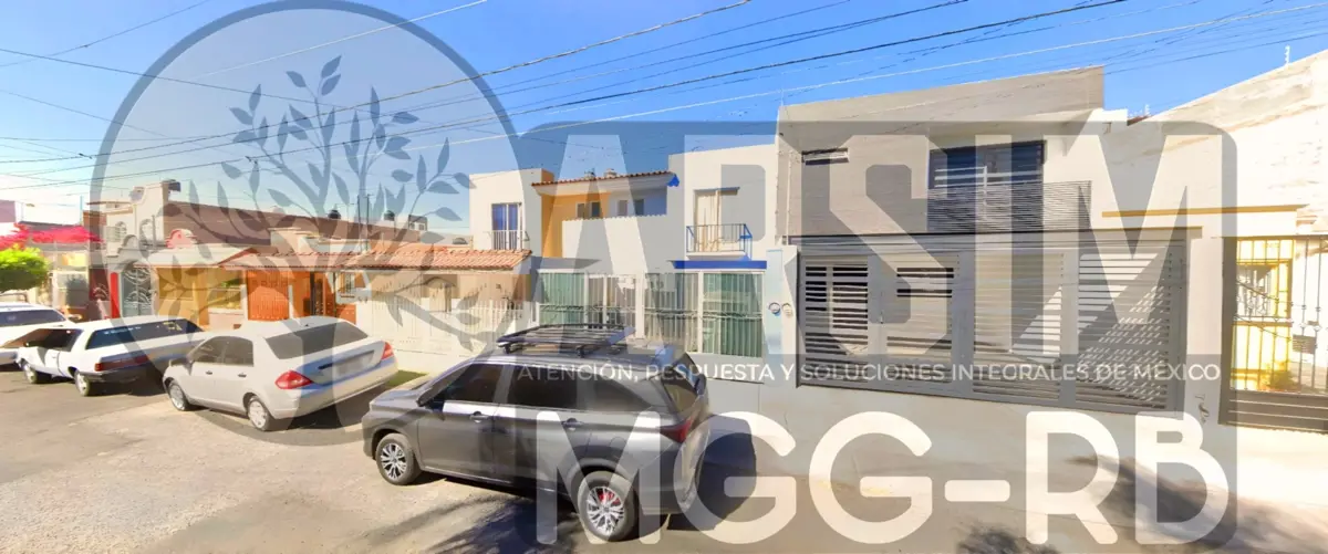 Casa en venta en Los Arrayanes, Guadalajara — foto 1 de 58