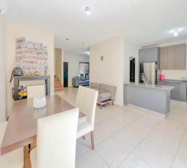 Casa en venta en San Benito, Hermosillo — foto 3 de 8