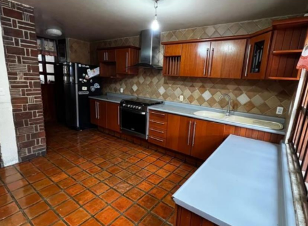 Casa en venta en Quinta Velarde, Guadalajara — foto 2 de 8