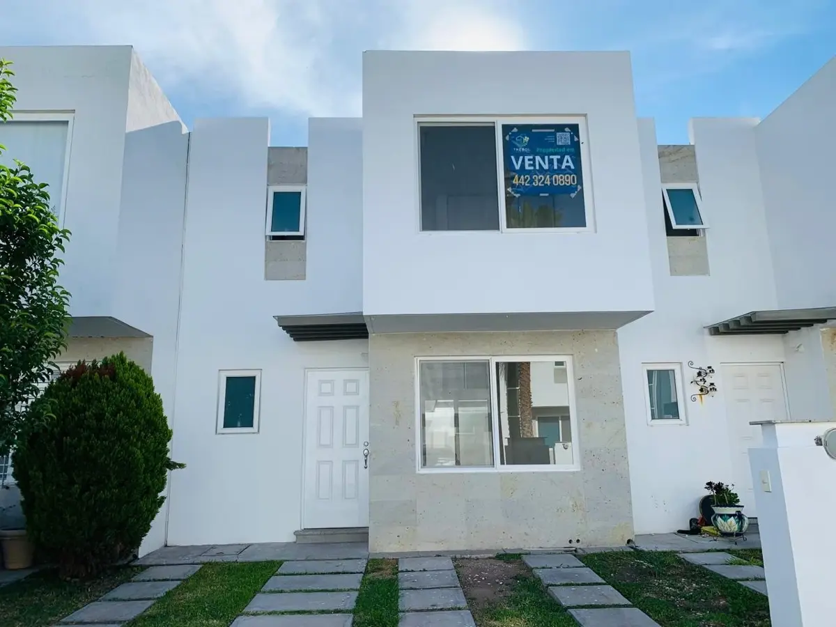 Casa en venta en Paseos del Bosque, Corregidora — foto 1 de 19