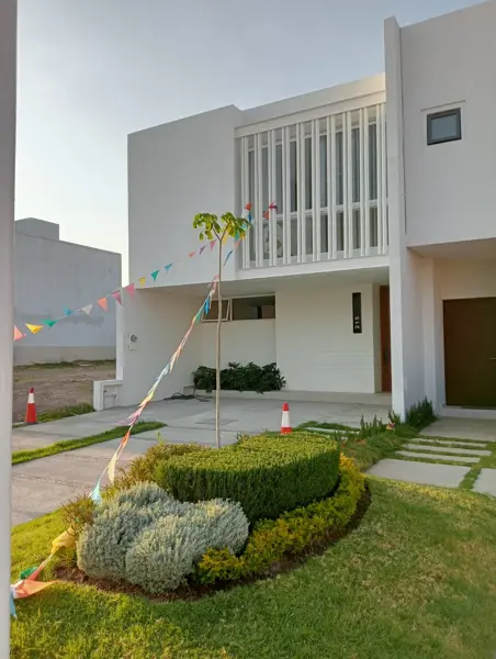 Casa en Jardines de Santa Anita, Tlajomulco de Zúñiga, Jalisco
