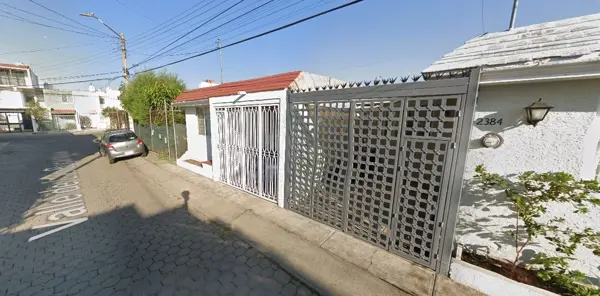 Casa en venta en Jardines Del Valle, Zapopan — foto 2 de 10