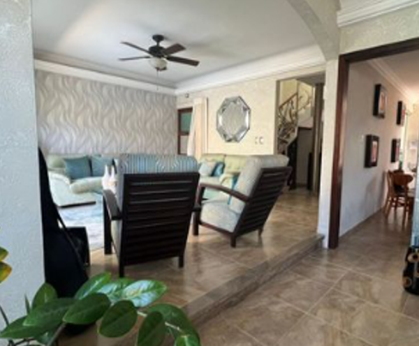 Casa en venta en Valle del Campestre, León — foto 2 de 12
