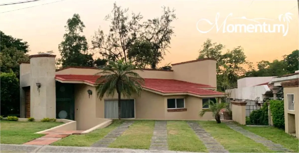 Casa en venta en Lomas de Cocoyoc, Atlatlahucan — foto 1 de 21