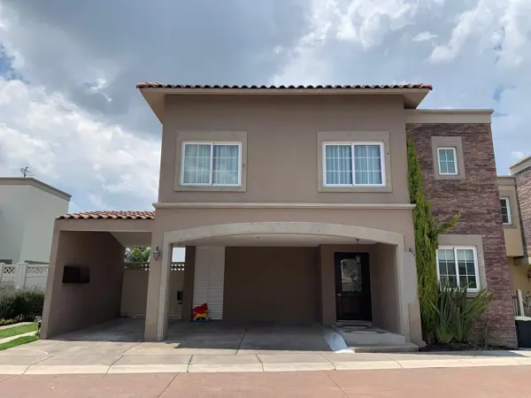 Casa en renta en Portofino Royal Country Club, Metepec — foto 2 de 54