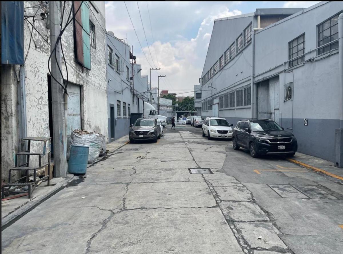 Bodega en venta en Naucalpan, Naucalpan de Juárez — foto 1 de 14