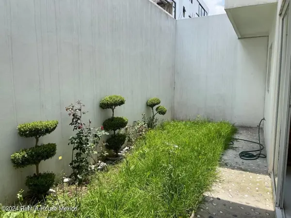 Casa en venta en Residencial Lago Esmeralda, Atizapán de Zaragoza — foto 2 de 28