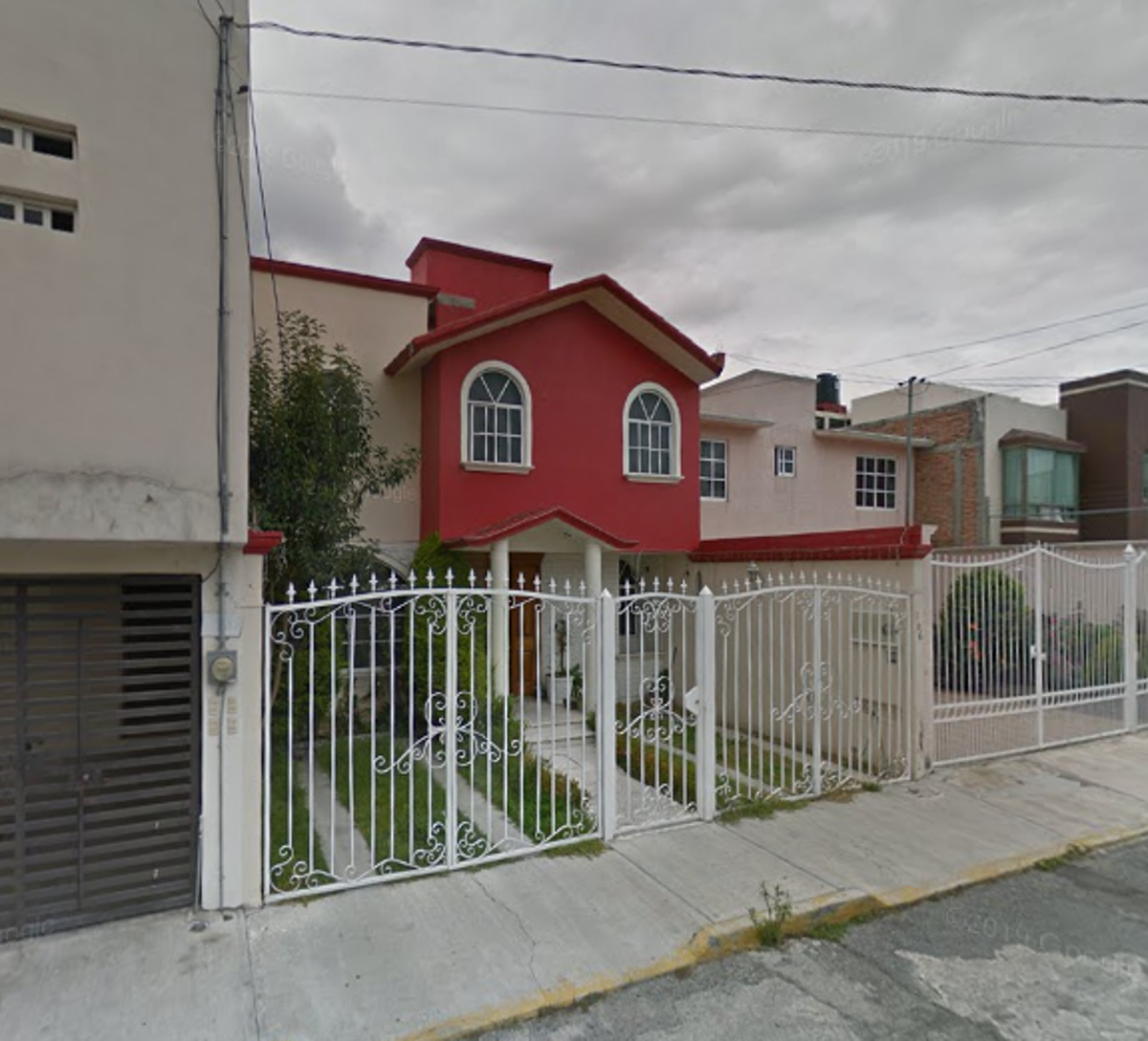 Casa en venta en Villas del Álamo, Mineral de la Reforma — foto 1 de 12