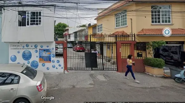 Casa en venta en Villa de las Flores 1a Sección (Unidad Coacalco), Coacalco de Berriozábal — foto 2 de 10