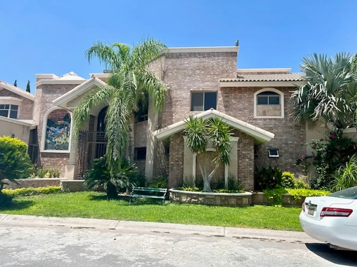 Casa en venta en Hacienda del Rosario, Torreón — foto 1 de 36