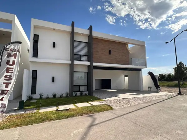 Casa en venta en Altozano la Nueva Laguna, Gómez Palacio — foto 2 de 30