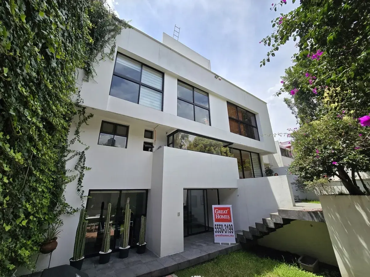 Casa en venta en Lomas de Tecamachalco, Naucalpan de Juárez — foto 1 de 18