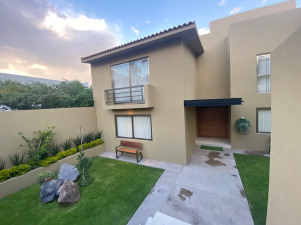 Casa en venta en Vista Real y Country Club, Corregidora — foto 3 de 44