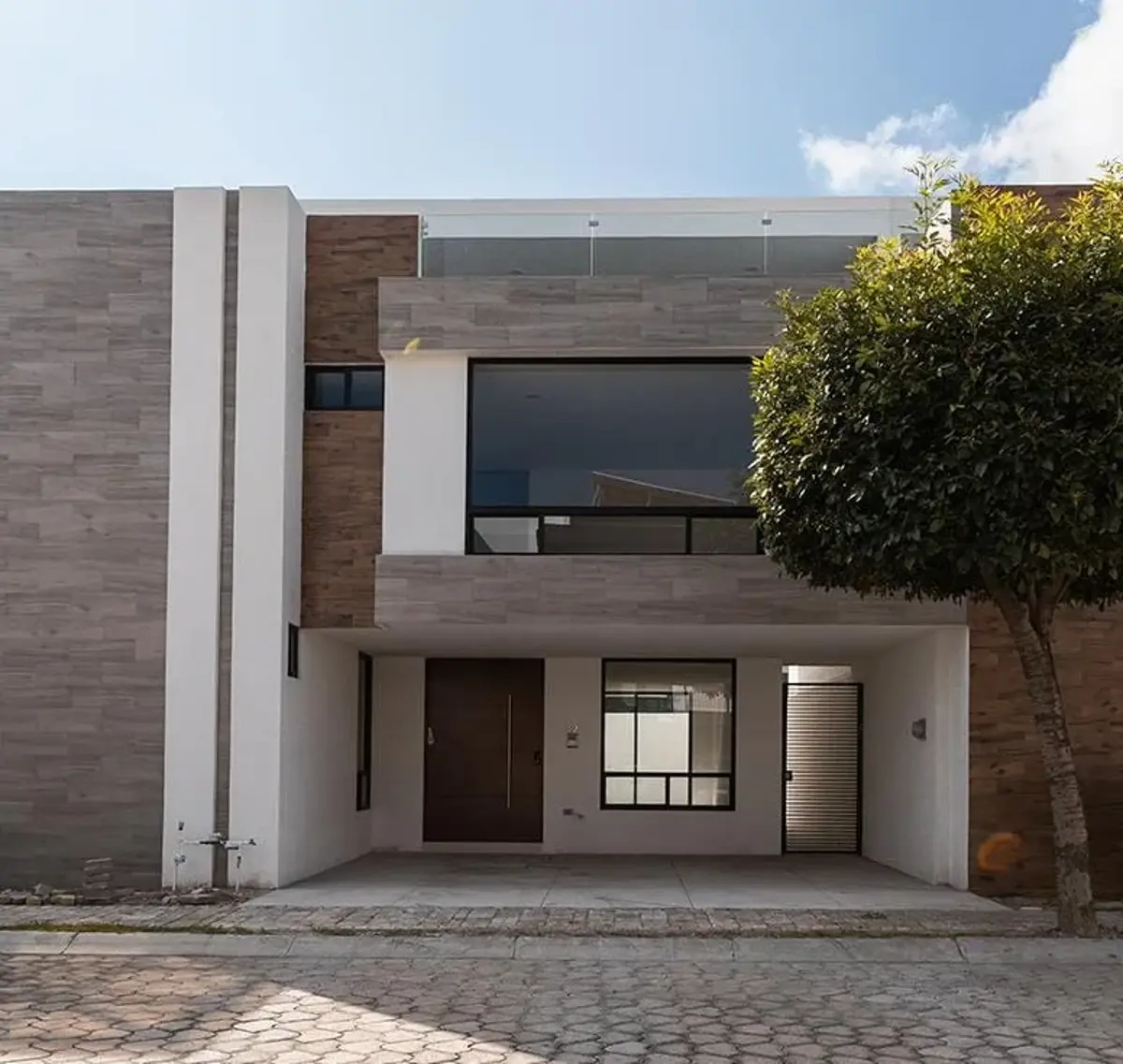 Casa en venta en Lomas de Angelópolis, San Andrés Cholula — foto 1 de 29