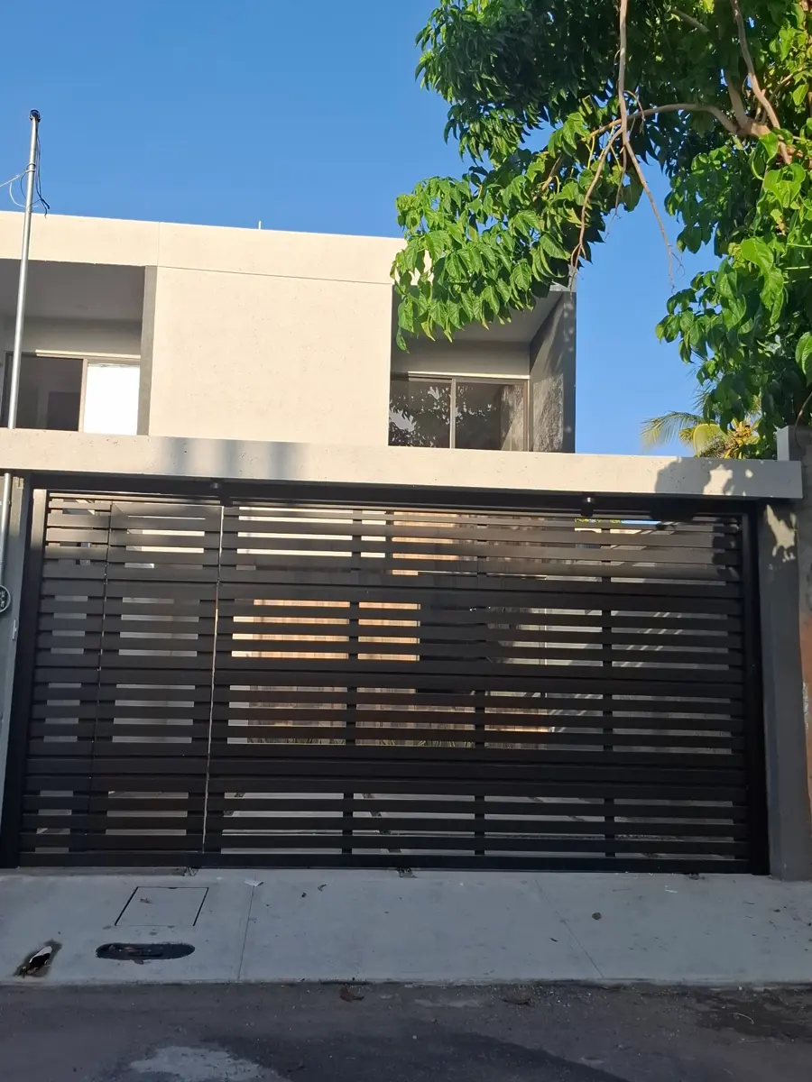Casa en venta en Graciano Sánchez Romo, Boca del Río — foto 1 de 26