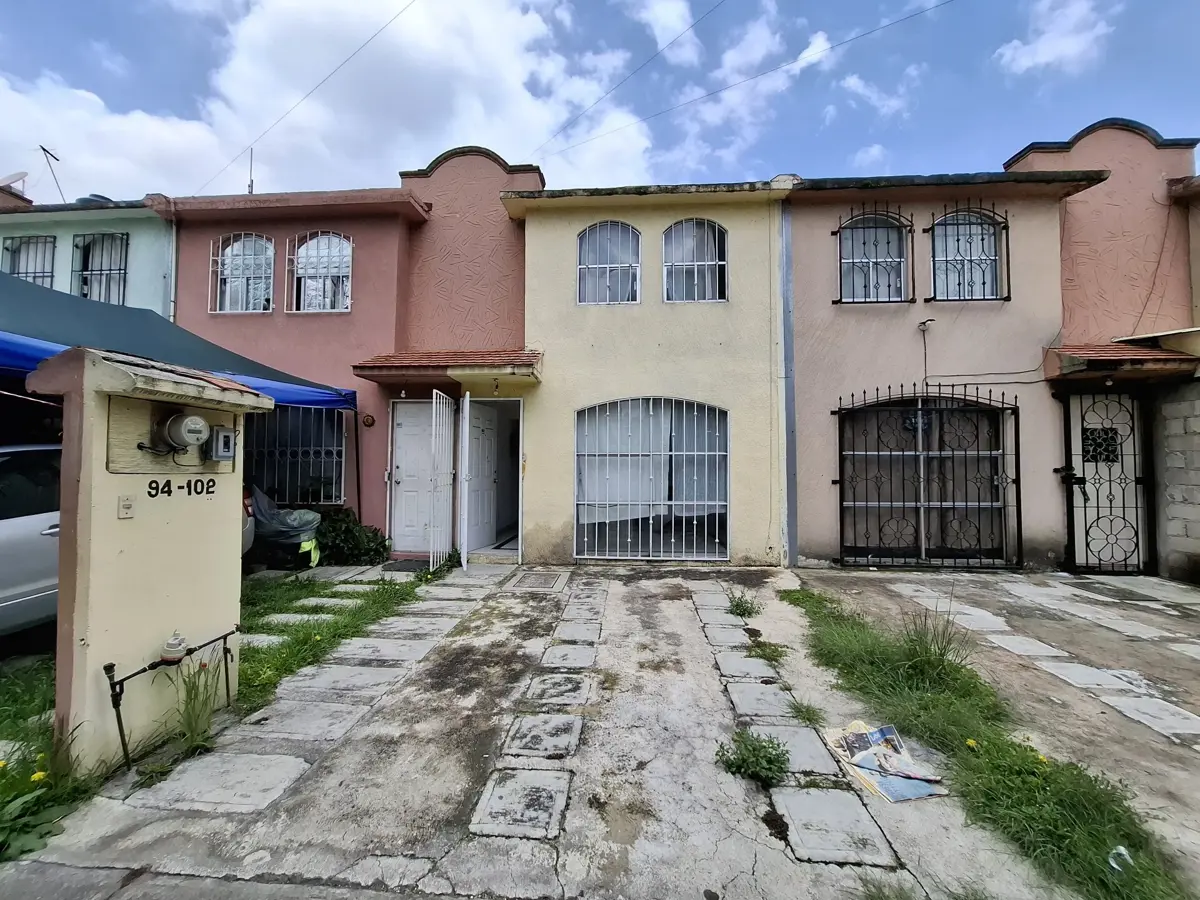 Casa en renta en Fracc los Sauces II, Toluca — foto 1 de 12
