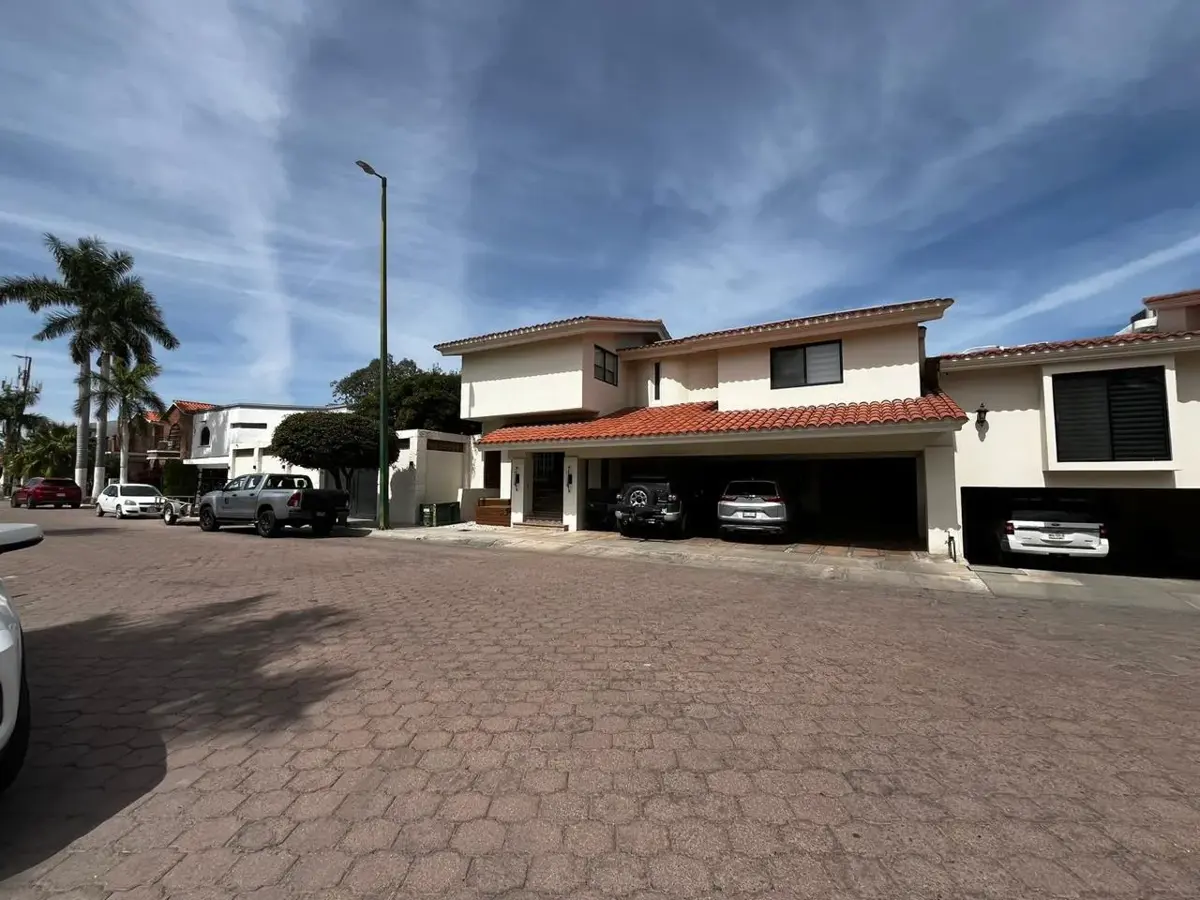 Casa en venta en Raquet Club, Hermosillo — foto 1 de 25