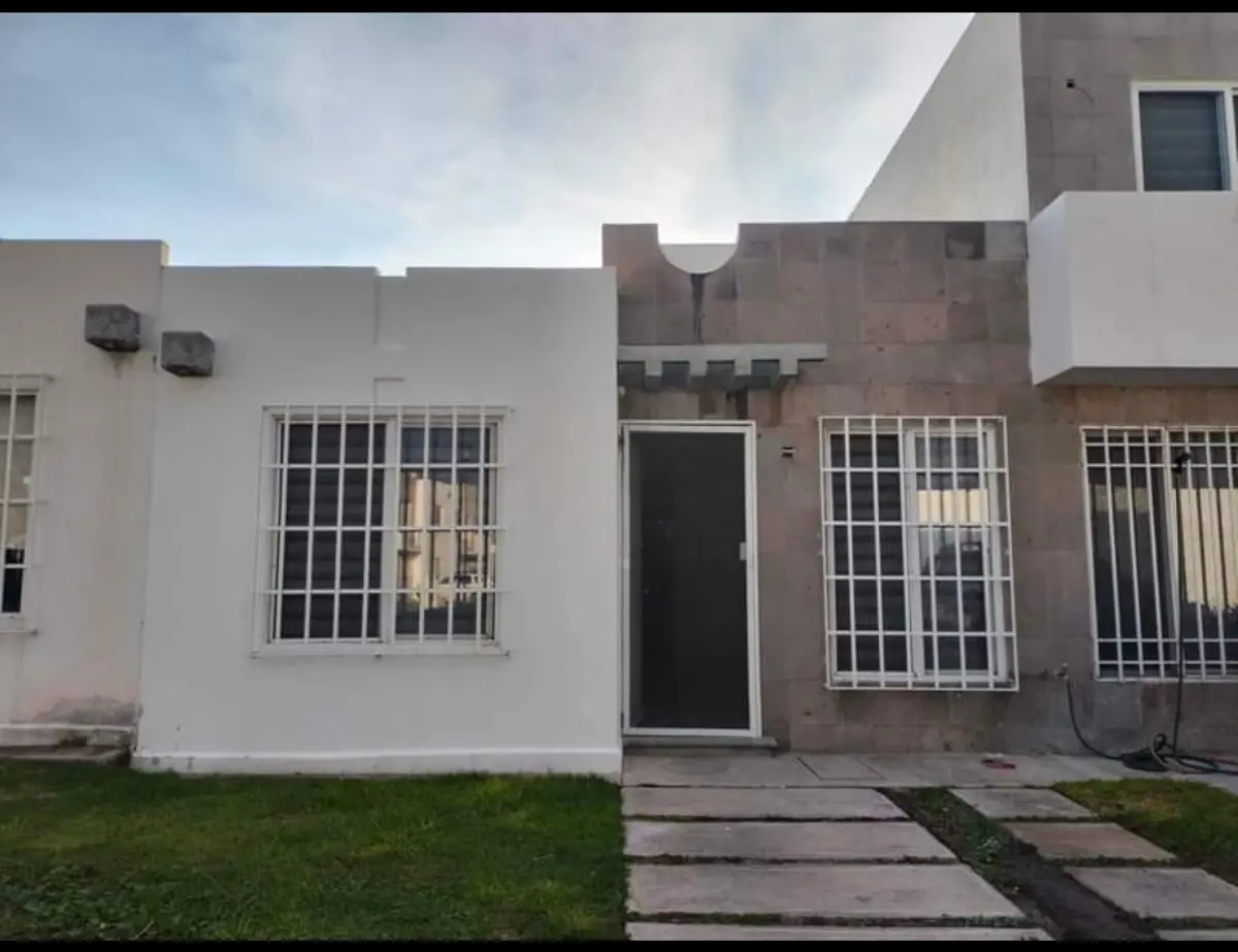 Casa en renta en Paseos del Bosque, Corregidora — foto 1 de 10