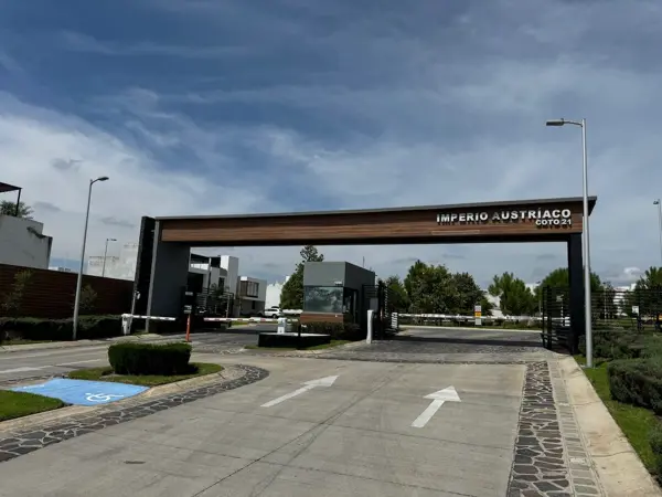 Terreno en venta en Valle Imperial, Zapopan — foto 2 de 21