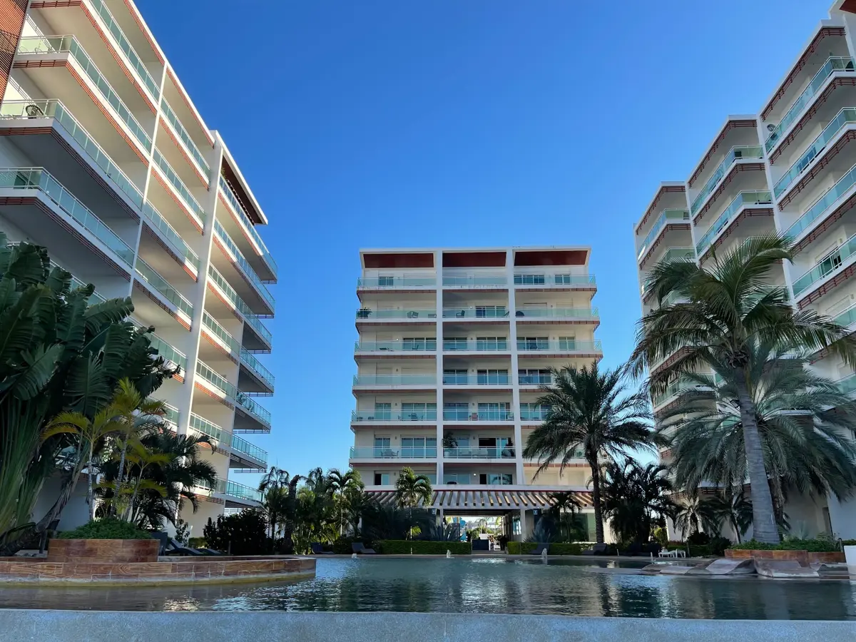 Departamento en venta en Marina Mazatlan, Mazatlán — foto 1 de 40
