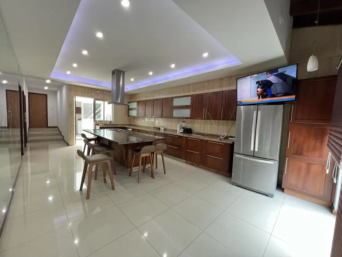 Casa en venta en Lomas de Angelópolis, San Andrés Cholula — foto 1 de 29
