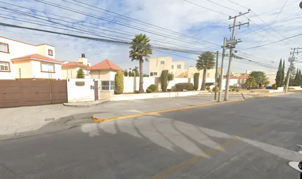 Casa en venta en Coaxustenco, Metepec — foto 2 de 10