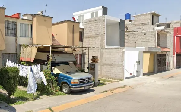 Casa en venta en Paseos de Tultepec I, Tultepec — foto 2 de 7