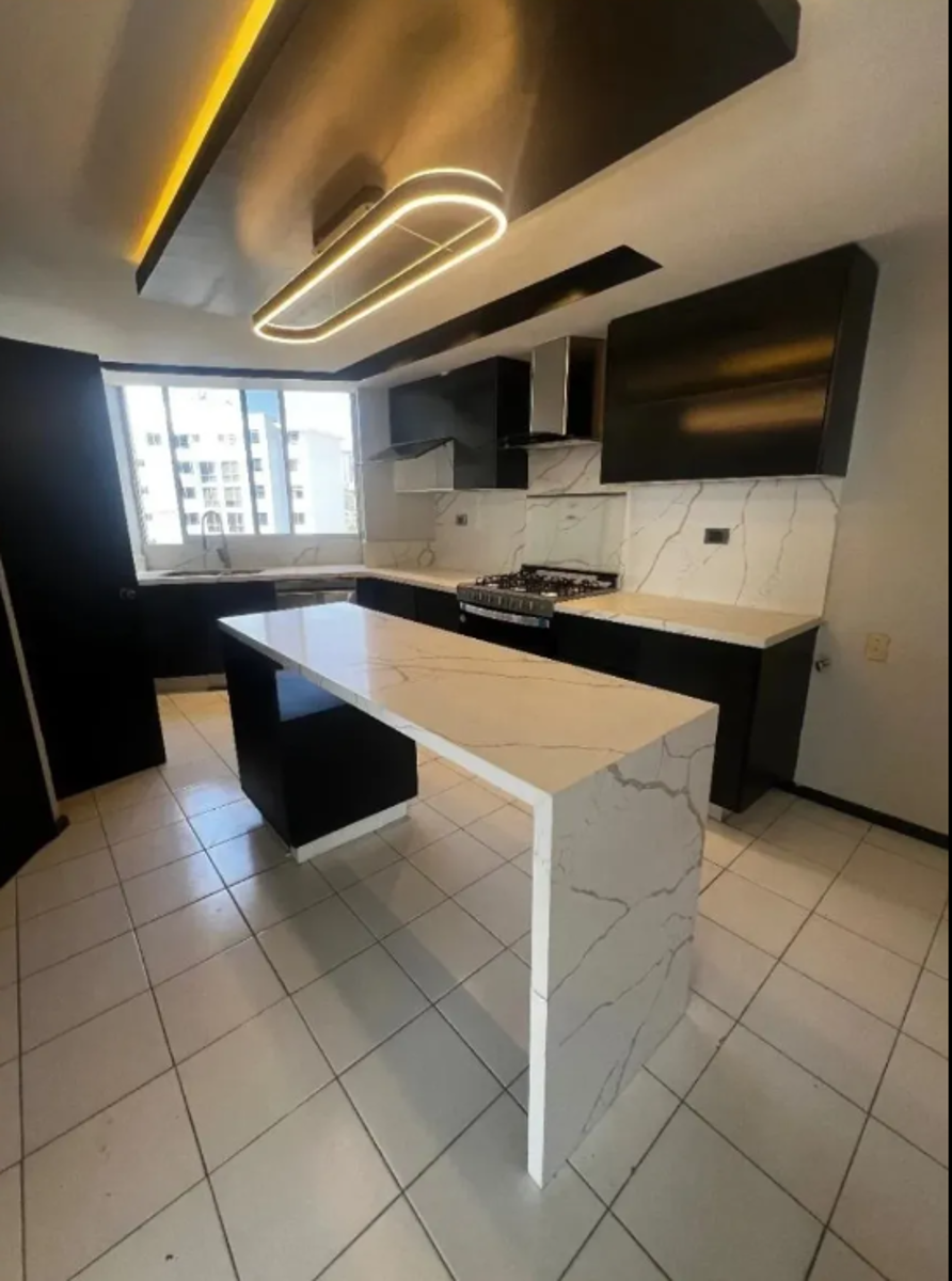Departamento en venta en Bosques de las Palmas, Huixquilucan — foto 1 de 14