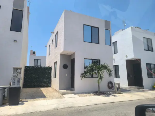 Casa en renta en Las Palmas Yucatán, Kanasín — foto 2 de 13