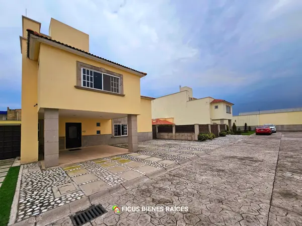 Casa en venta en San Salvador Tizatlalli, Metepec, México Casa en venta en San Salvador Tizatlalli, Metepec, México