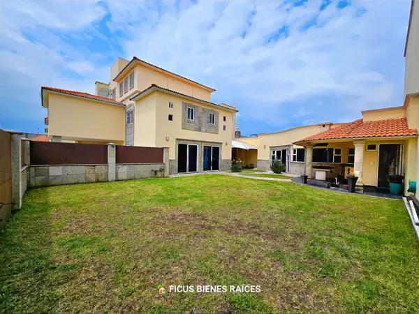Casa en venta en San Salvador Tizatlalli, Metepec — foto 2 de 32