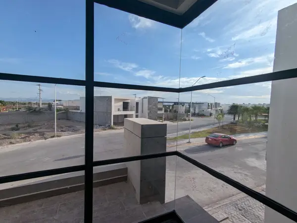 Casa en venta en Los Viñedos, Torreón — foto 2 de 27