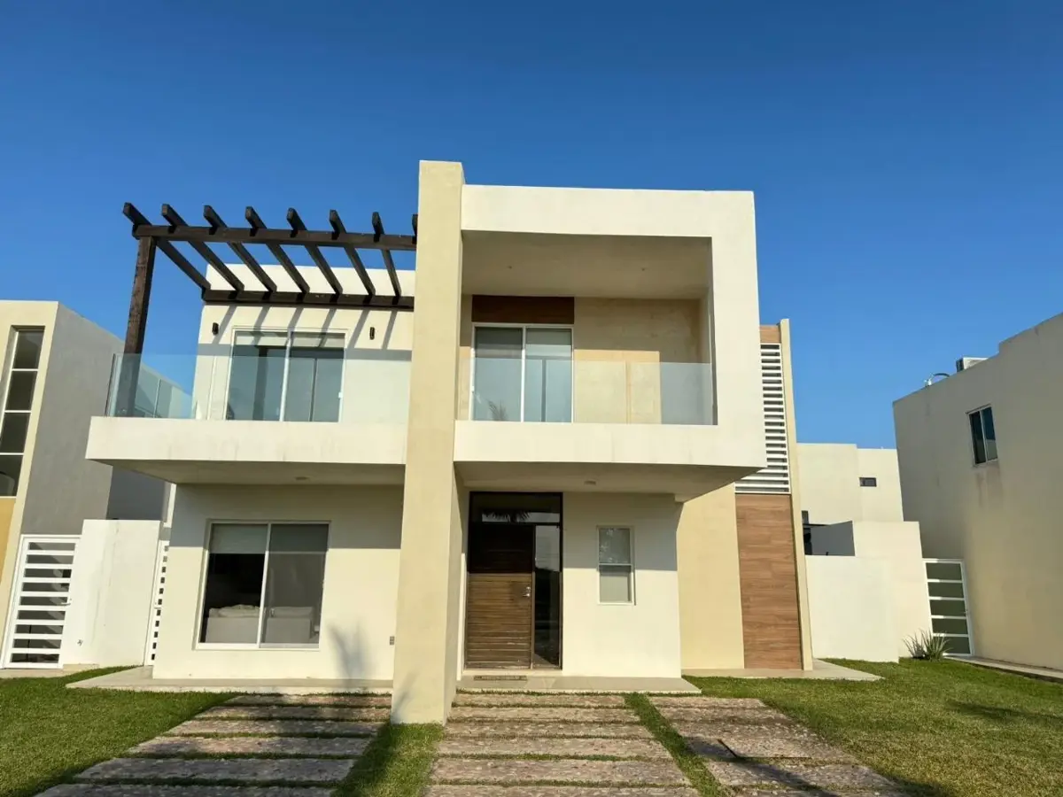 Casa en renta en Residencia Velamar, Altamira — foto 1 de 30